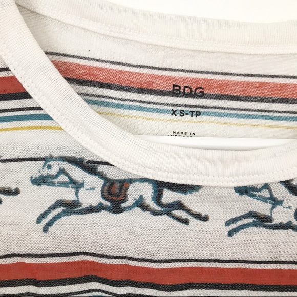 UO horse tee - Picture 2 of 2